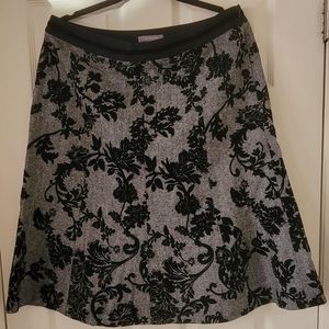 Vintage Ann Taylor Size 14 Pleated Skirt w/Black Flocked Flowers